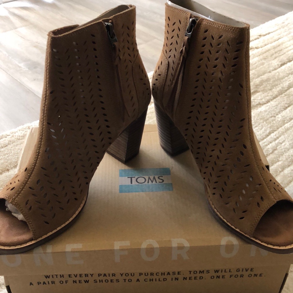 Tom’s Majorca Peep Toe Botties